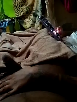 Snapshot of calntt28 chatting on 09.24.25 calntt28 online show from 09.24.25