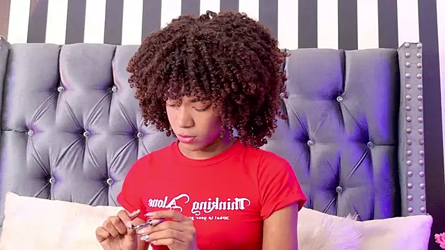 Snapshot of Stellaciel_ chatting on 11.15.25 Stellaciel online show from 11.15.25