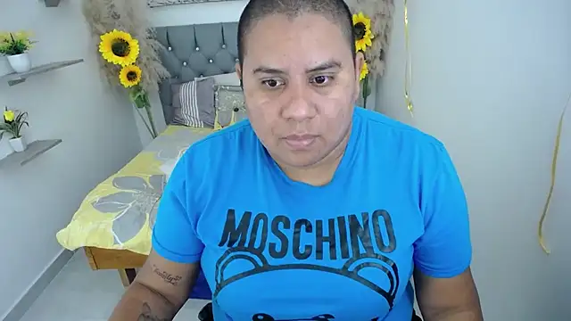 hotlesby valery online show from 10.22.25