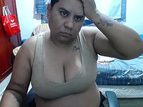 Snapshot of hotlesby_valery chatting on 07.01.26 hotlesby valery online show from 07.01.26