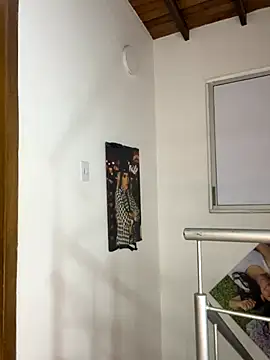 liahouses online show from 09.29.25