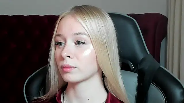 MiaGraces online show from 10.20.25