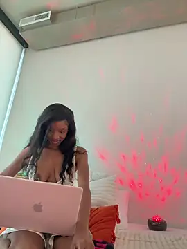 LoveDreaux online show from 12.16.25