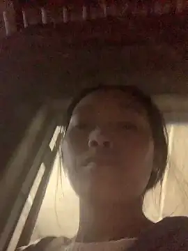 Halyy xx online show from 10.24.25