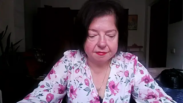 Violet Pulse online show from 10.18.25