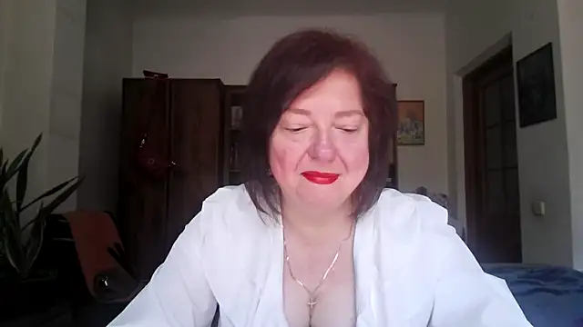 Snapshot of Violet_Pulse chatting on 06.12.26 Violet Pulse online show from 06.12.26