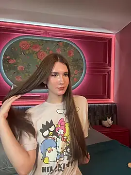 Snapshot of babyy_gloria chatting on 11.08.25 babyy gloria online show from 11.08.25