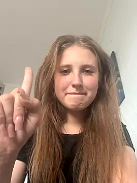 Snapshot of Niksa99x chatting on 09.21.25 Niksa99x online show from 09.21.25