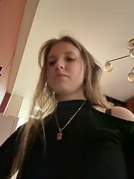 Snapshot of Niksa99x chatting on 09.24.25 Niksa99x online show from 09.24.25