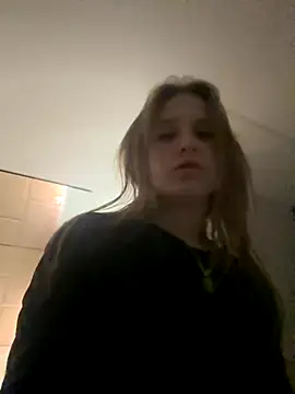 Snapshot of Niksa99x chatting on 09.28.25 Niksa99x online show from 09.28.25