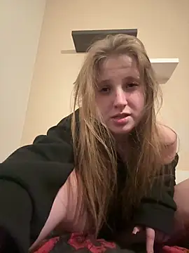 Snapshot of Niksa99x chatting on 10.17.25 Niksa99x online show from 10.17.25