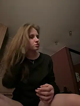 Snapshot of Niksa99x chatting on 02.18.26 Niksa99x online show from 02.18.26