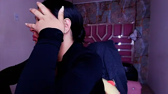 Snapshot of lorem_adams chatting on 09.22.25 lorem adams online show from 09.22.25