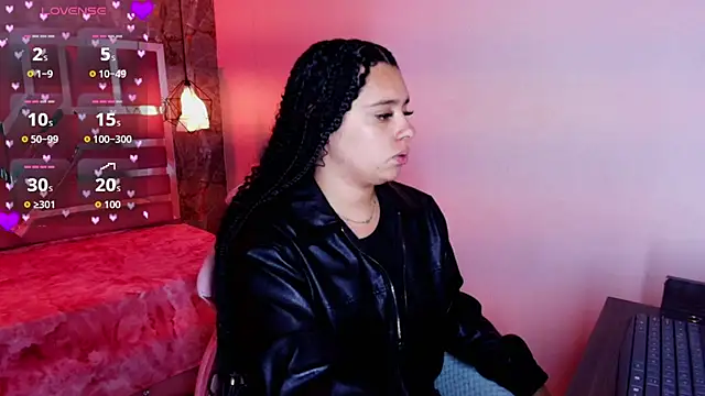 Snapshot of lorem_adams chatting on 10.16.25 lorem adams online show from 10.16.25