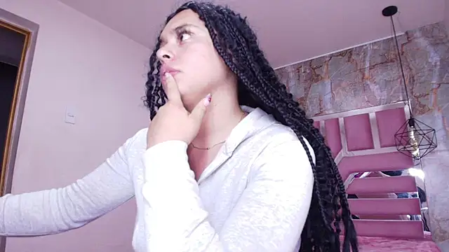 Snapshot of lorem_adams chatting on 10.30.25 lorem adams online show from 10.30.25