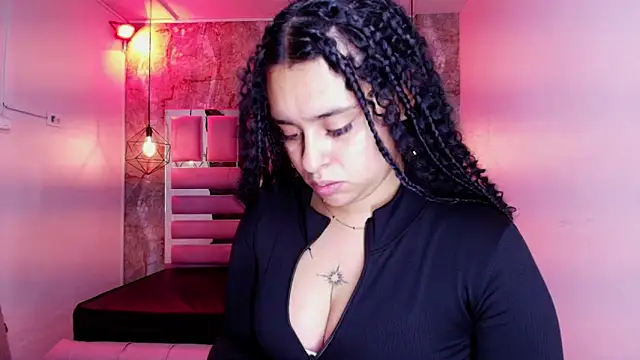 Snapshot of lorem_adams chatting on 10.31.25 lorem adams online show from 10.31.25