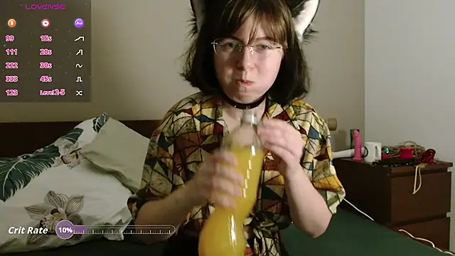 Snapshot of HardNerdVoid chatting on 11.06.25 HardNerdVoid online show from 11.06.25