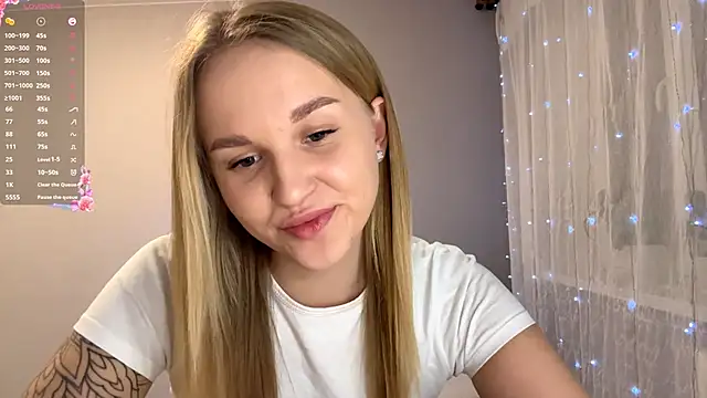 TanekaBoitel online show from 12.14.25