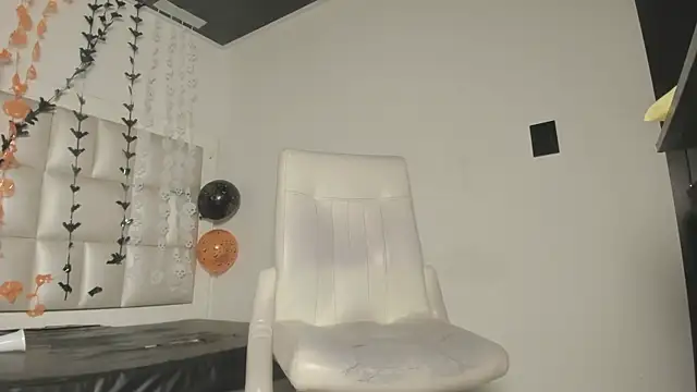 peyton  wat online show from 10.28.25