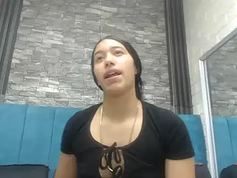 Lil Rose2006 online show from 10.16.25