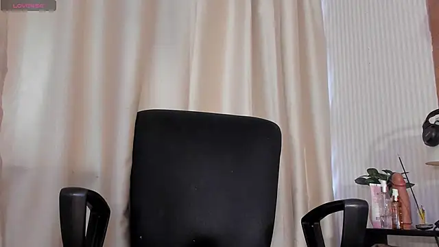 Snapshot of liam_twiink chatting on 02.11.26 liam twiink online show from 02.11.26