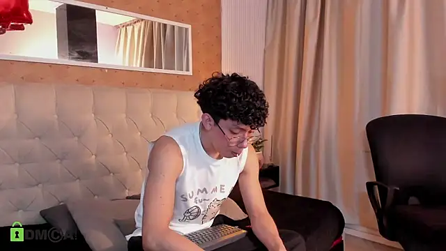 Snapshot of liam_twiink chatting on 02.26.26 liam twiink online show from 02.26.26