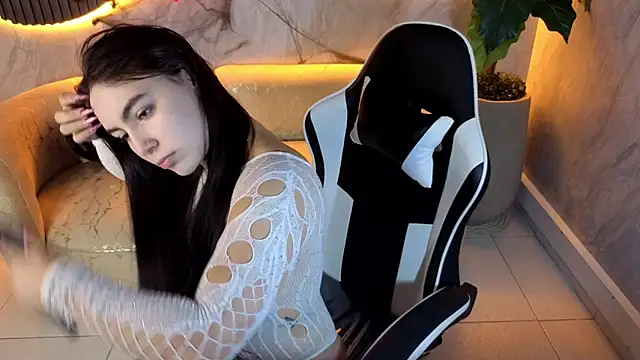 scarlett smith tp online show from 10.13.25