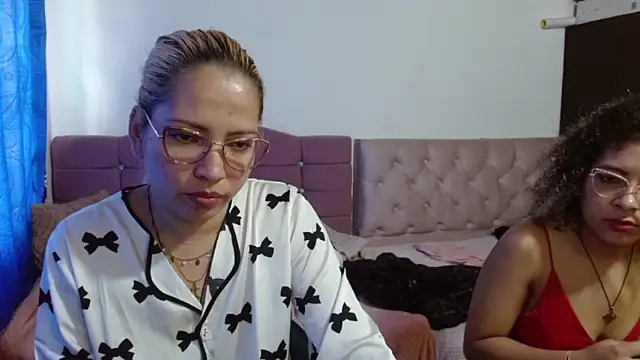 LITTLEKITTY19 online show from 01.31.26