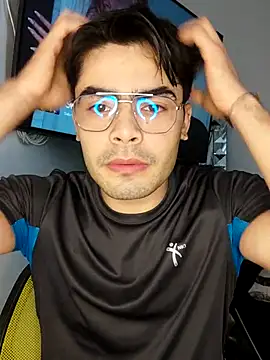 Snapshot of Mason_grey chatting on 11.13.25 Mason grey online show from 11.13.25