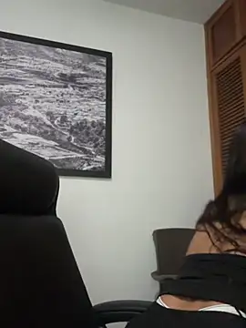 Julieta Duque online show from 06.24.26