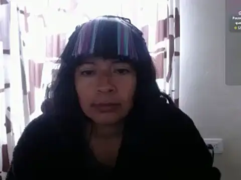 Snapshot of Acelinrose chatting on 05.21.26 Acelinrose online show from 05.21.26