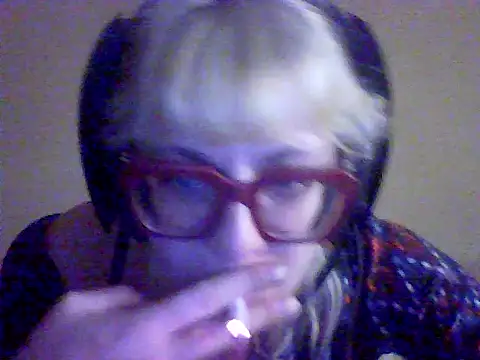 Snapshot of BlondieTami chatting on 09.20.25 BlondieTami online show from 09.20.25