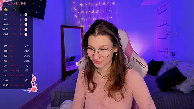 LinaBlossom  online show from 10.01.25