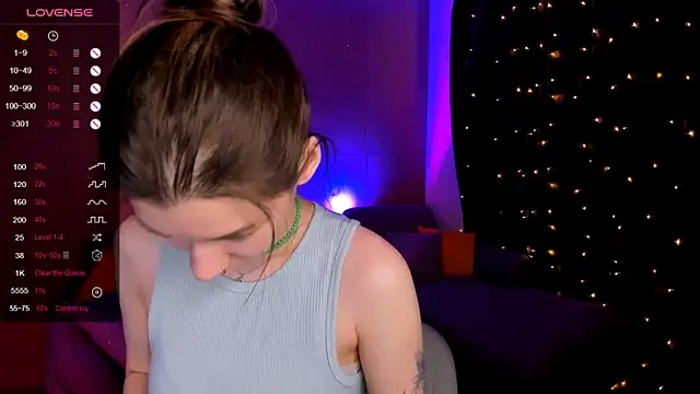 LinaBlossom  online show from 02.20.26