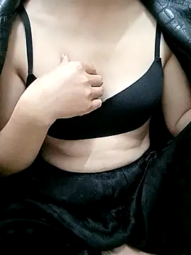 Norah-h online show from 12.18.25