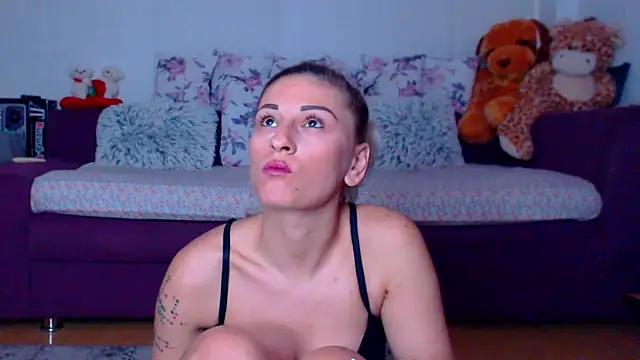 CassieSpell online show from 02.03.26