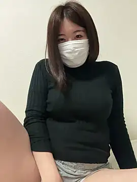 Snapshot of kyaren_JP_kyaren chatting on 12.04.25 kyaren JP kyaren online show from 12.04.25