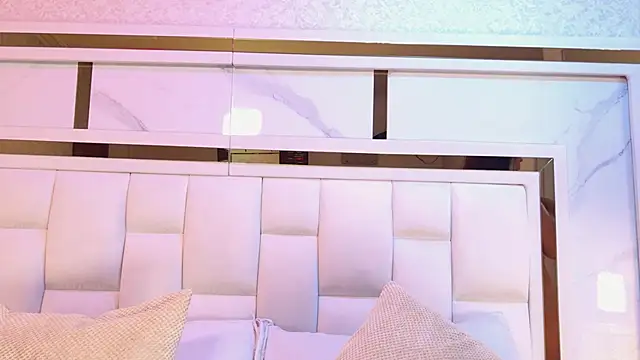 samanthaa sm online show from 02.28.26