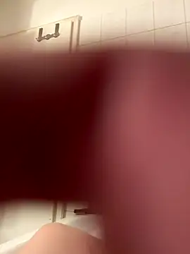 Snapshot of Matvel187 chatting on 11.11.25 Matvel187 online show from 11.11.25