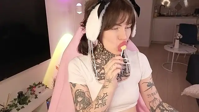 Eva Sonic online show from 04.01.26