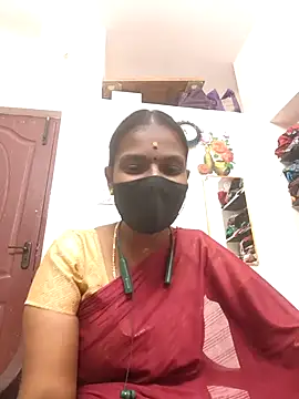 Snapshot of Tamil_Yalini12 chatting on 04.18.26 Tamil Yalini12 online show from 04.18.26