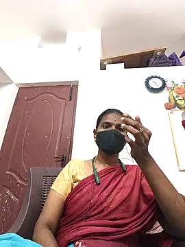 Snapshot of Tamil_Yalini12 chatting on 04.18.26 Tamil Yalini12 online show from 04.18.26