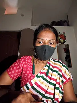 Snapshot of Tamil_Yalini12 chatting on 04.27.26 Tamil Yalini12 online show from 04.27.26