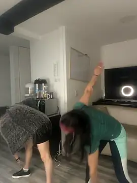 Alisson Stonee online show from 04.24.26