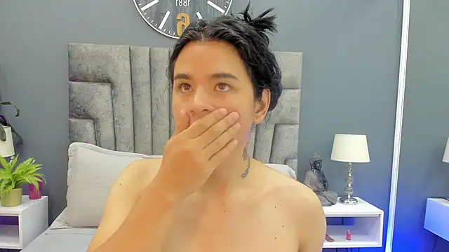 Angel Dustts online show from 10.14.25