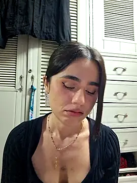 Akane24 online show from 10.26.25