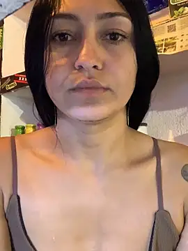 Snapshot of milk-love1226 chatting on 10.29.25 milk-love1226 online show from 10.29.25