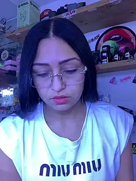 Snapshot of milk-love1226 chatting on 11.06.25 milk-love1226 online show from 11.06.25