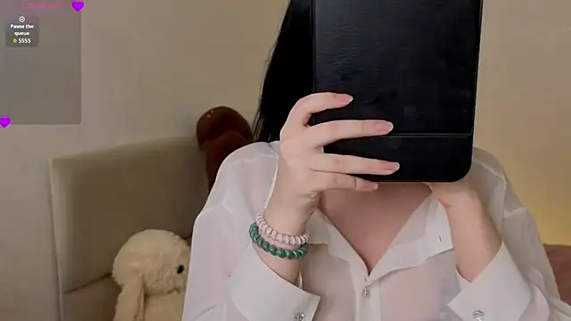 AishaAysitt online show from 02.28.26