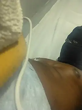 Snapshot of Blackveins32 chatting on 09.21.25 Blackveins32 online show from 09.21.25